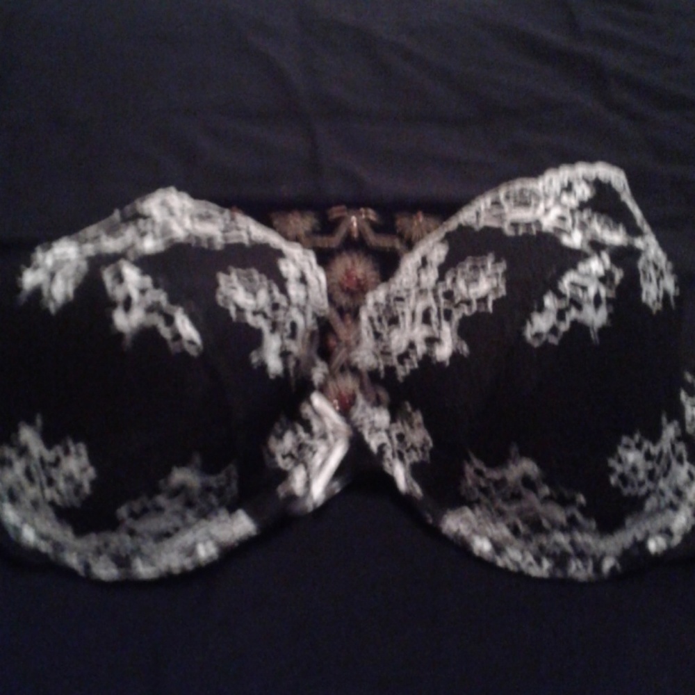 40 DD BRA    PUSH UP BRA